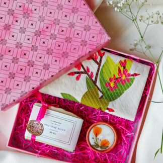 Calyz Pink Box Festive Hamper